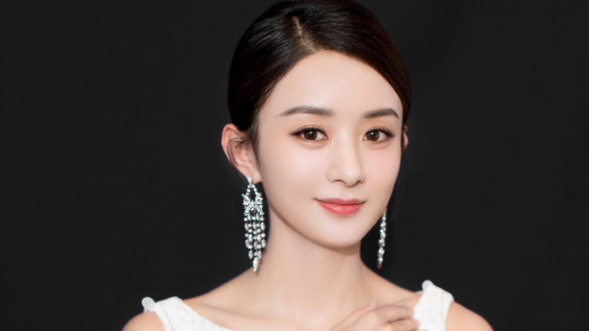 雷霆球员牵头启动“青少年科技篮球营”,雷霆篮球队的球星