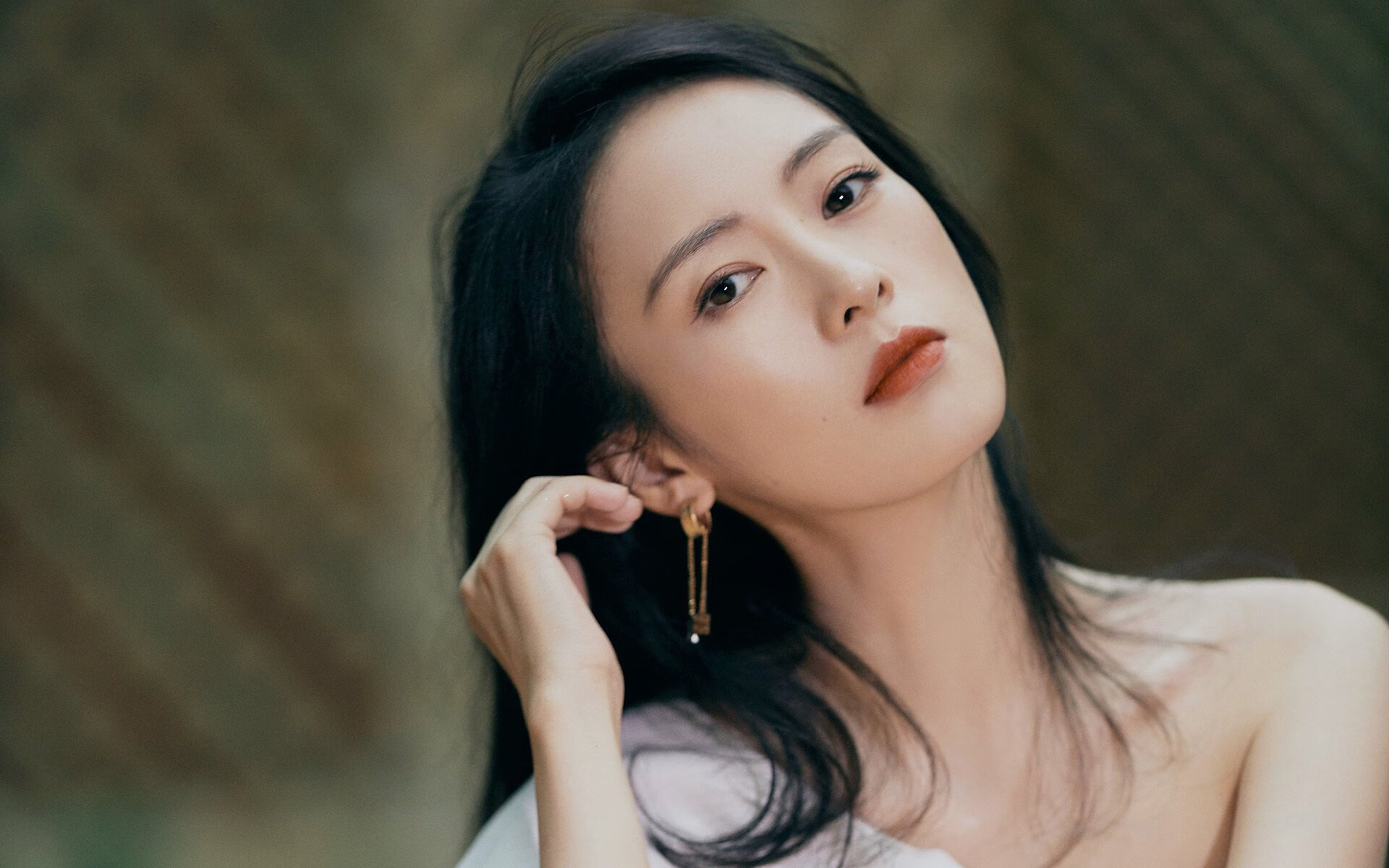 开云平台-队伍势均力敌展开搏杀，比赛场面精彩纷呈，一场势均力敌的比赛