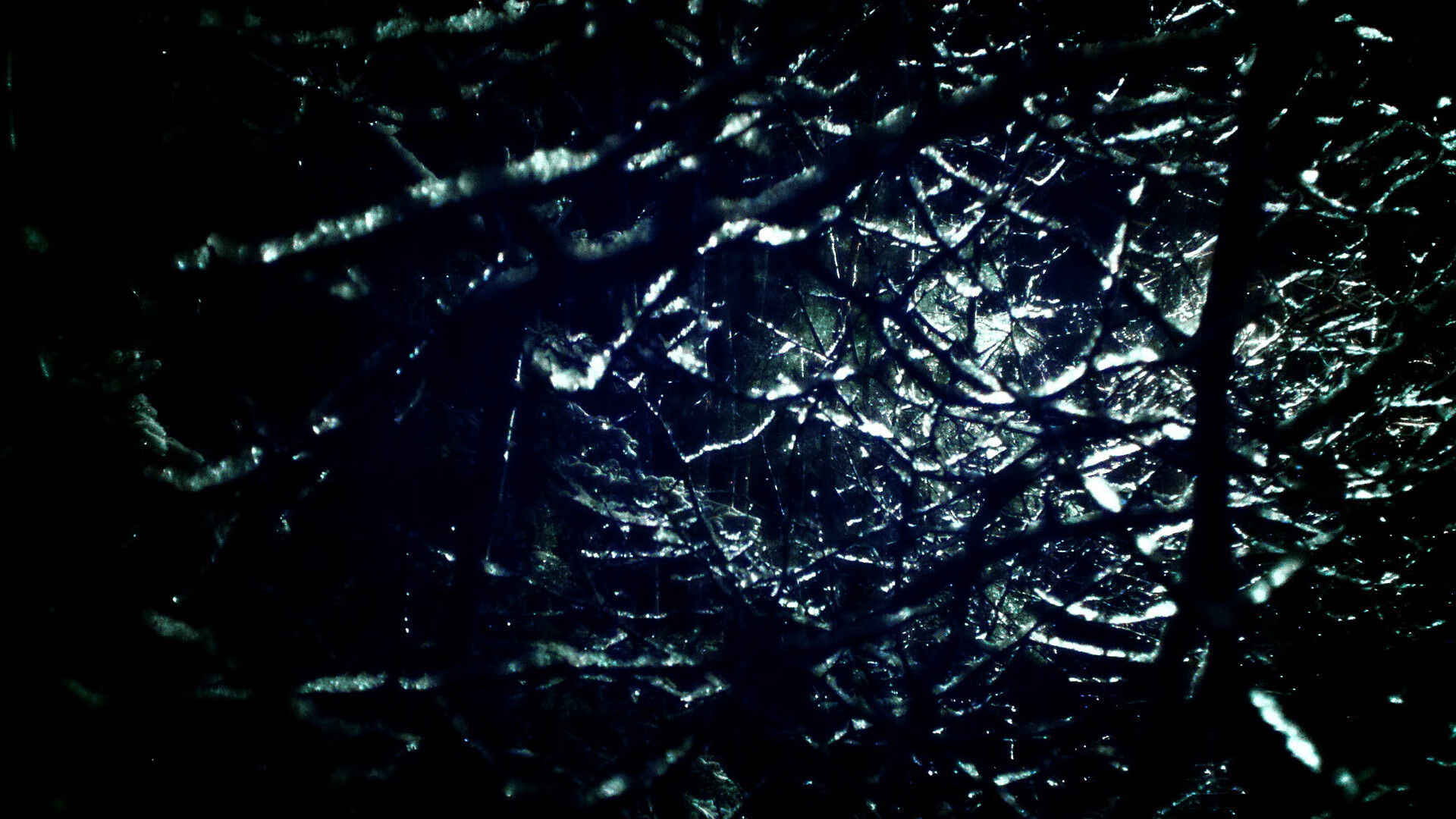 队伍势均力敌展开搏杀,比赛场面精彩纷呈,一场势均力敌的比赛